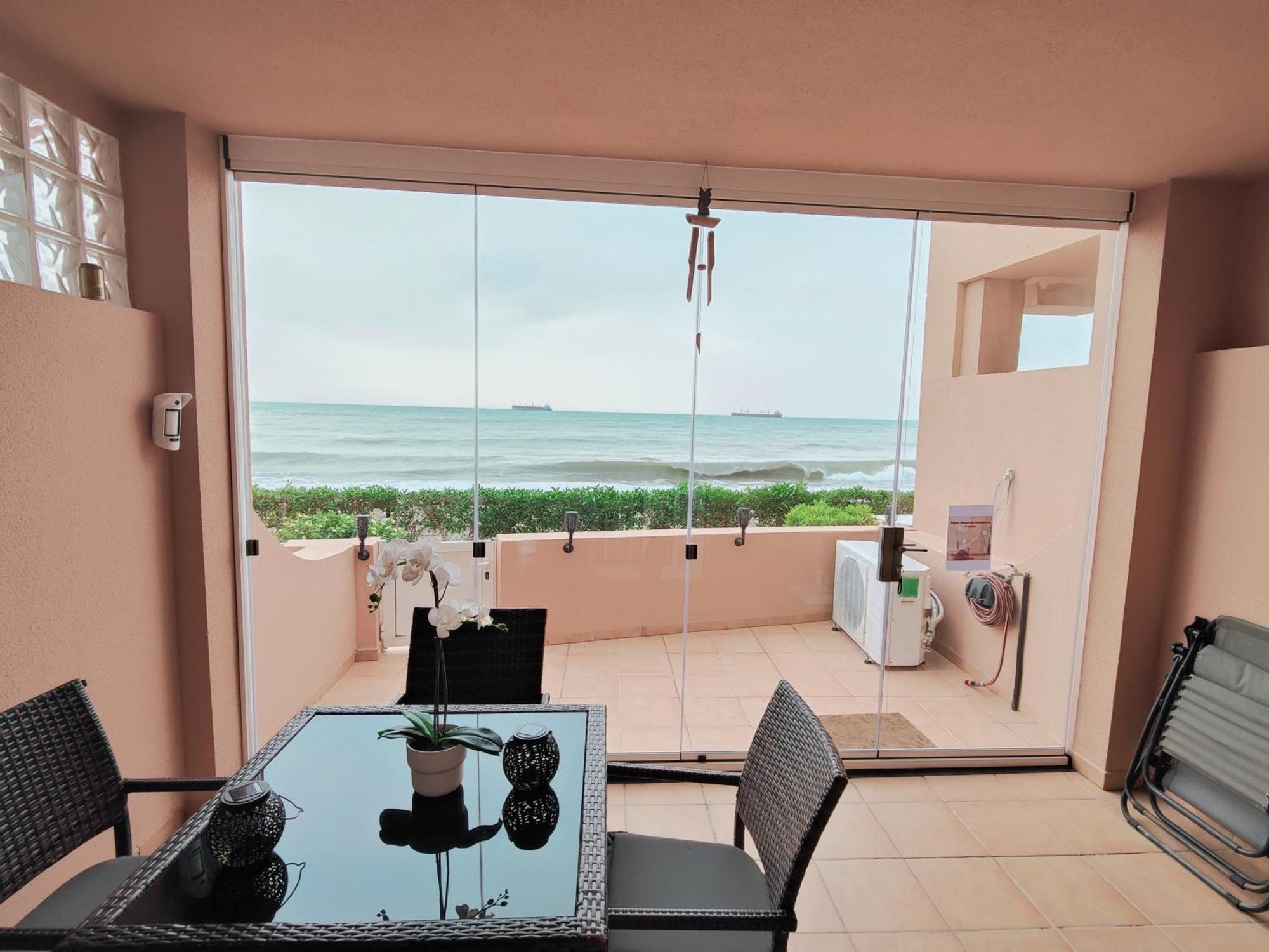 Primera Linea De Playa Naturista Appartement